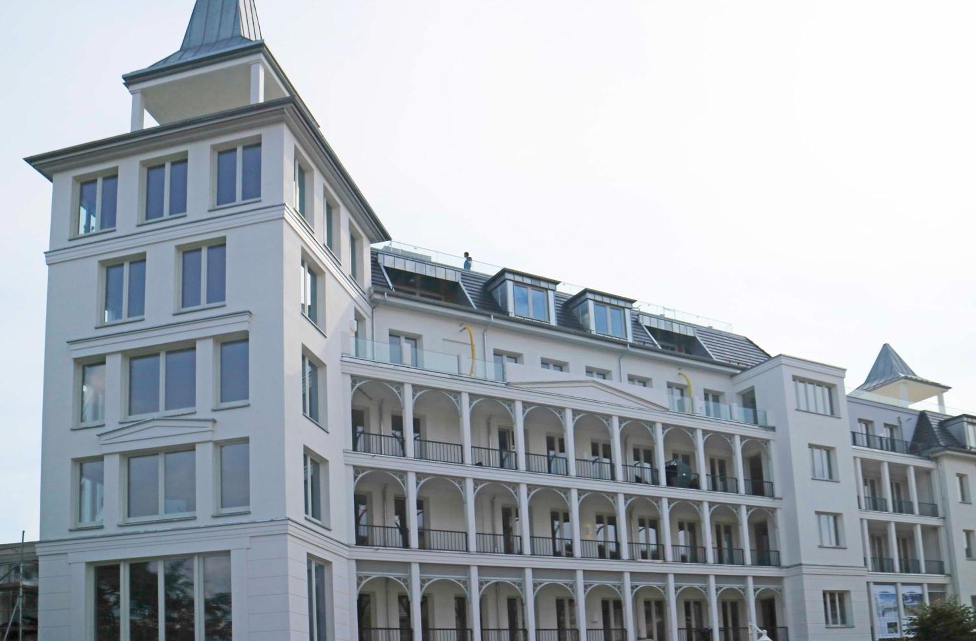 Spa Apartment First Sellin Экстерьер фото
